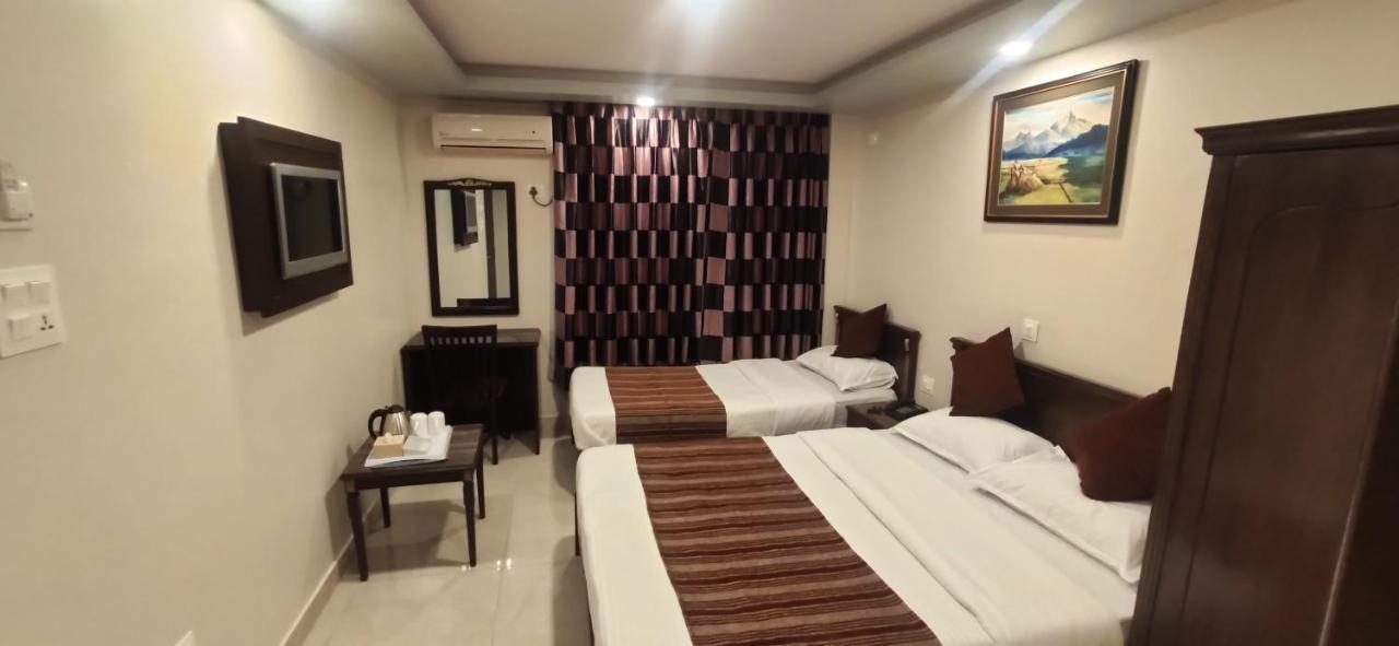 Hotel Pipal Tree Kathmandu Exterior foto